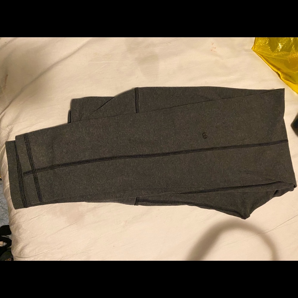 Lululemon - Picture 4 of 7